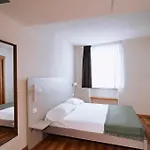 - Pam Pam ゲストハウス 3*